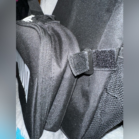 PUMA Backpack w/ Detachable Front Logo Pouch ~ Black w/ White Logo Design - Picture 6 of 11